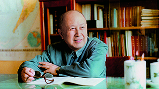 錢(qián)學(xué)森：外國(guó)人能搞的，中國(guó)人為什么不能搞？