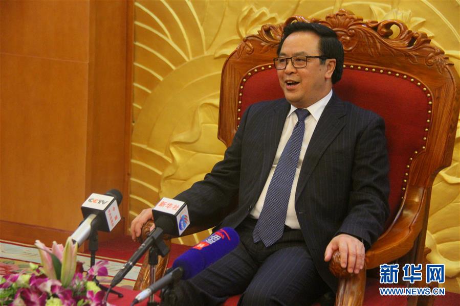 （XHDW·圖文互動）專訪：愿中國人民在中共領導下取得更多成就——訪越共中央委員、中央對外部部長黃平君