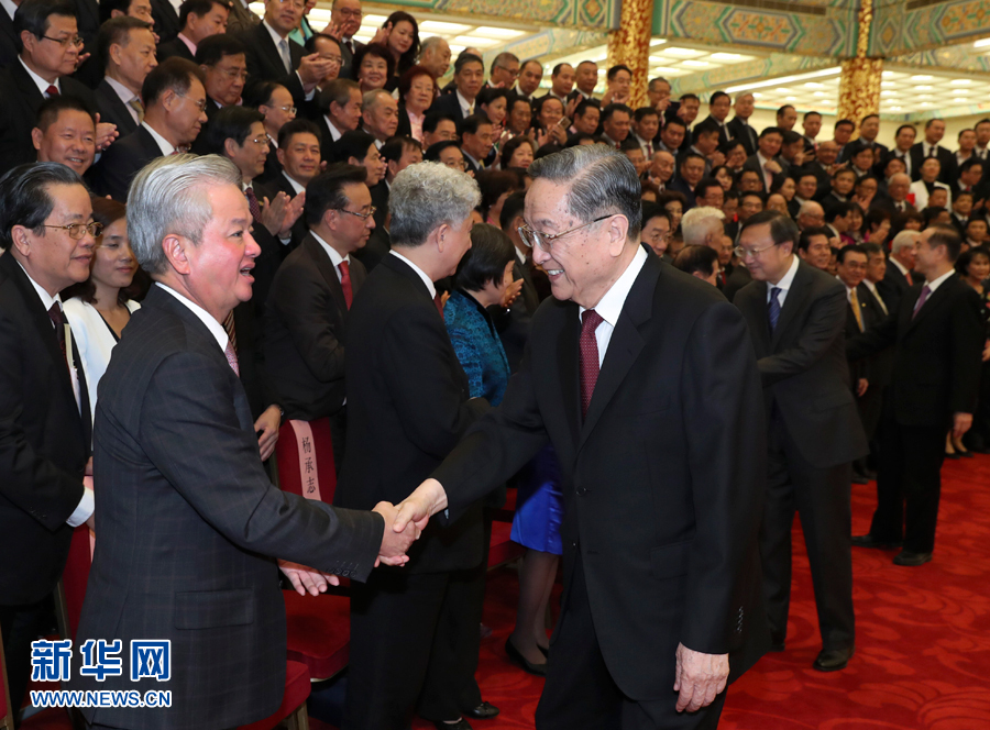 9月28日，中共中央政治局常委、全國政協(xié)主席俞正聲在北京會(huì)見出席中國海外交流協(xié)會(huì)第六次會(huì)員大會(huì)的全體代表，并發(fā)表講話。 新華社記者 龐興雷 攝