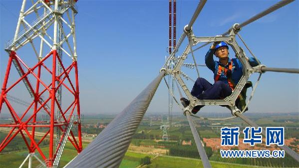 （十九大時光·圖文互動）（4）青春，在夢想的引領(lǐng)下飛揚——來自基層蹲點現(xiàn)場的報道