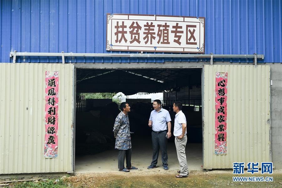 （脫貧攻堅(jiān)·圖文互動(dòng)）（1）“不畏難、不畏煩、不畏苦”——記“80后”扶貧干部李朝陽(yáng)