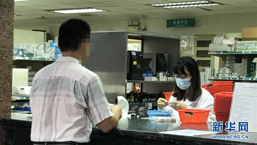 （新華全媒頭條·圖文互動）（1）抗癌藥，不只是降價這一件事——一粒藥的困境如何破解？