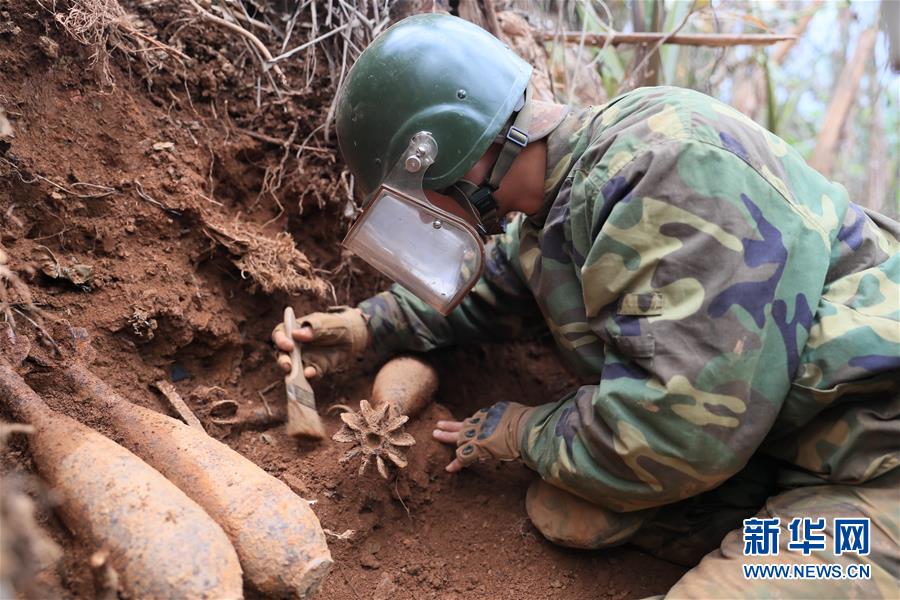 （圖文互動(dòng)）（1）和平年代，離死神最近的人——南部戰(zhàn)區(qū)陸軍云南掃雷大隊(duì)邊境掃雷排爆記事