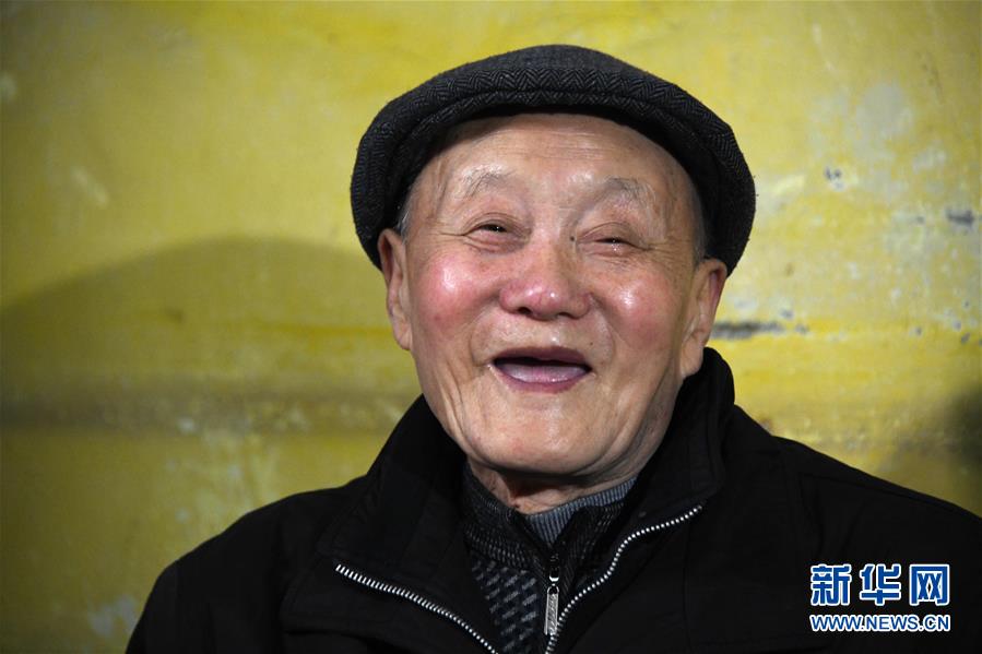 （新華全媒頭條·圖文互動(dòng)）（1）鍛造領(lǐng)航復(fù)興的中流砥柱——寫在“不忘初心、牢記使命”主題教育即將啟動(dòng)之際