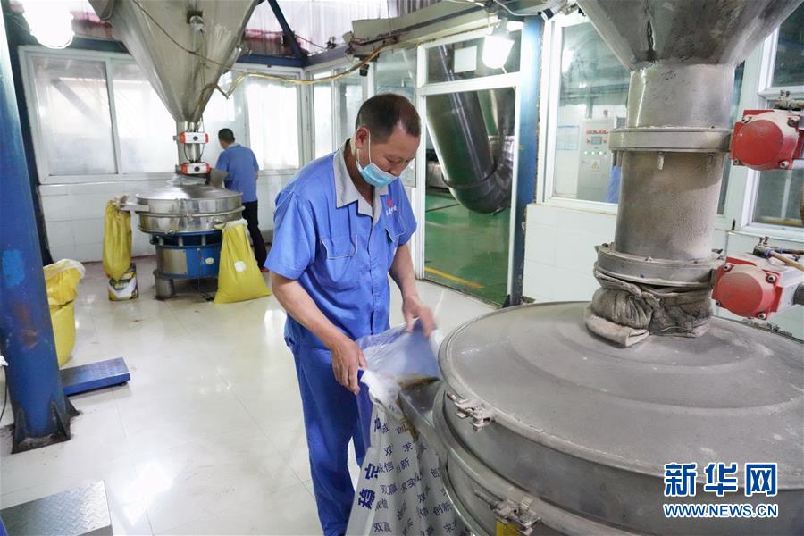 （在習近平新時代中國特色社會主義思想指引下——新時代新作為新篇章·總書記關心的百姓身邊事·圖文互動）（2）大污染變身“大寶藏”：治理畜禽糞污，他們這樣干！