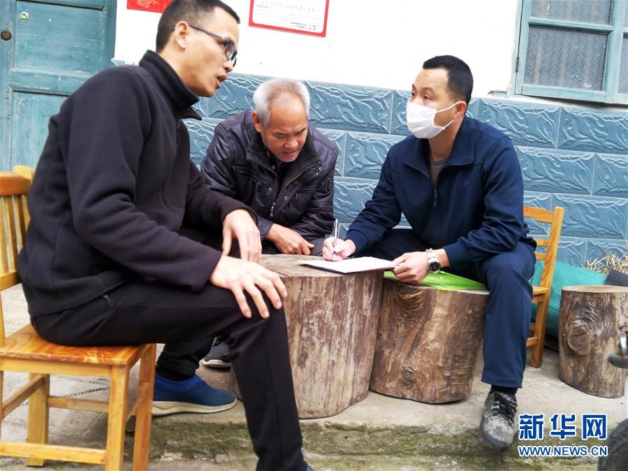 （習(xí)近平致敬的戰(zhàn)“疫”英雄·下沉干部篇·圖文互動(dòng)）（6）他們，挺身而出守防線