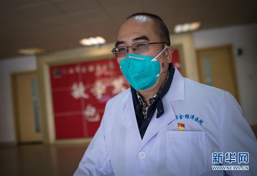 （新華全媒頭條·習(xí)近平致敬的戰(zhàn)“疫”英雄·武漢人民篇·圖文互動(dòng)）（5）壯哉，大武漢——獻(xiàn)給英雄的武漢人民