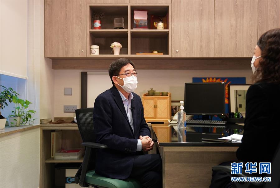 （香港故事·圖文互動(dòng)）（1）從“非典”到新冠，一位香港醫(yī)生親歷的兩次抗疫