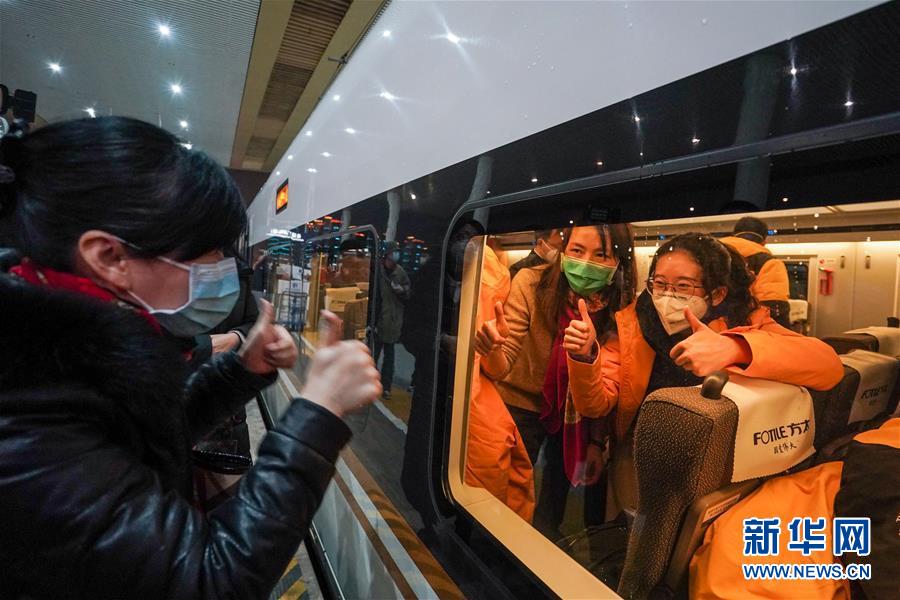 （新華全媒頭條·圖文互動）（2）上下同心，守望相助——中國抗疫眾志成城的生動實(shí)踐