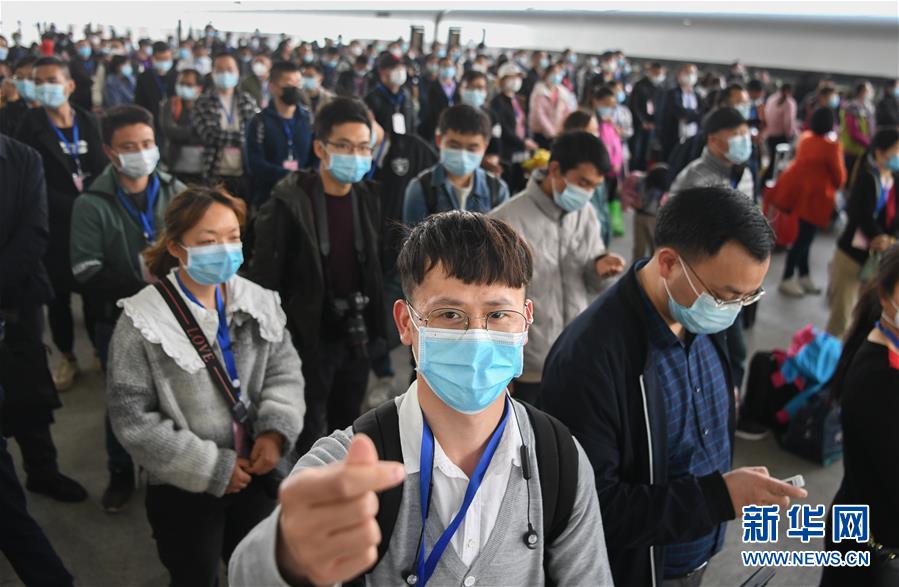 （新華全媒頭條·圖文互動）（15）上下同心，守望相助——中國抗疫眾志成城的生動實(shí)踐