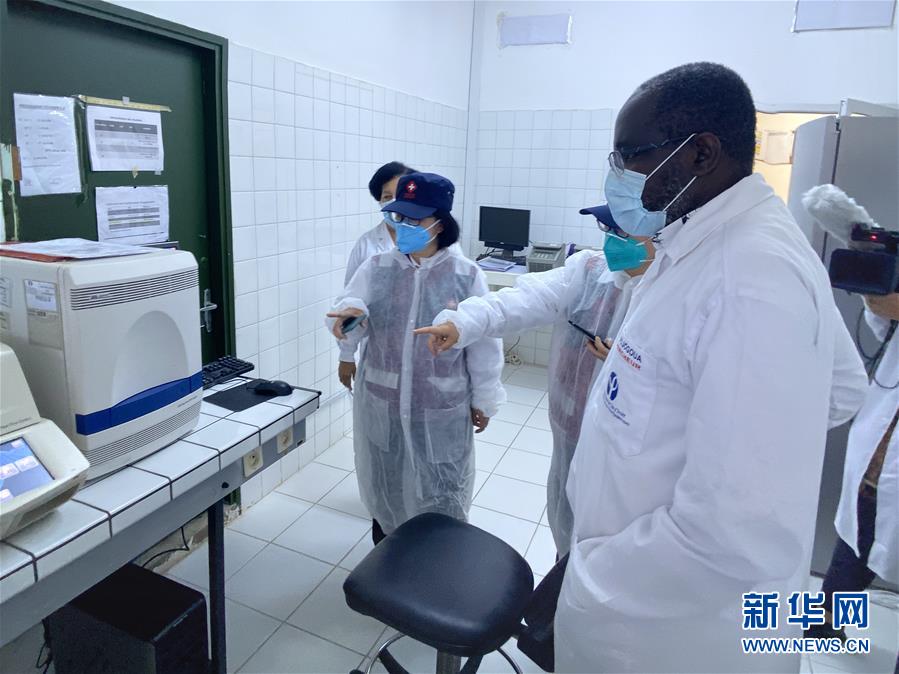 （新華全媒頭條·圖文互動）（13）“始終把人民群眾生命安全和身體健康放在第一位”——中國抗疫彰顯“生命至上、人民至上”理念