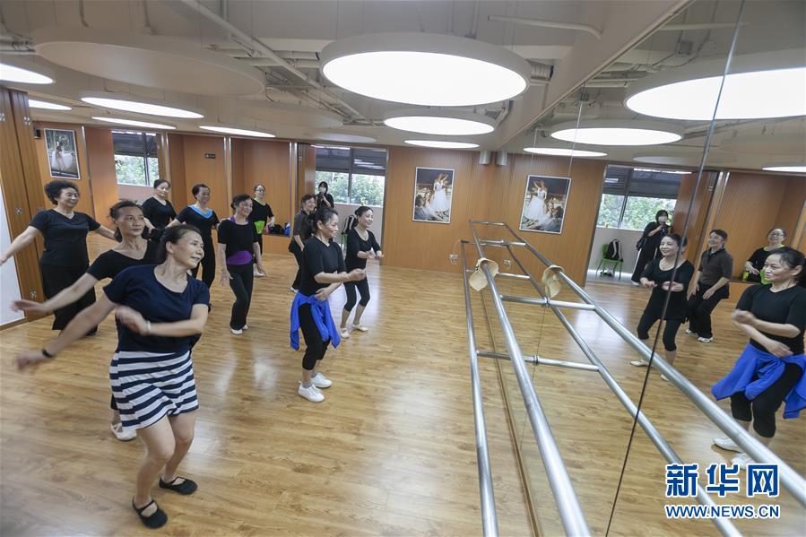 （新華全媒頭條·走向我們的小康生活·圖文互動(dòng)）（9）城市，讓人民生活更美好