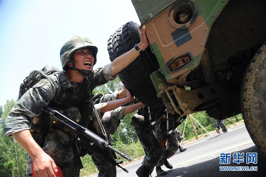 （在習(xí)近平強(qiáng)軍思想指引下·我們在戰(zhàn)位報(bào)告·圖文互動(dòng)）（2）數(shù)字化勁旅的“士兵突擊”——陸軍第82集團(tuán)軍某部牢記囑托練兵備戰(zhàn)記事