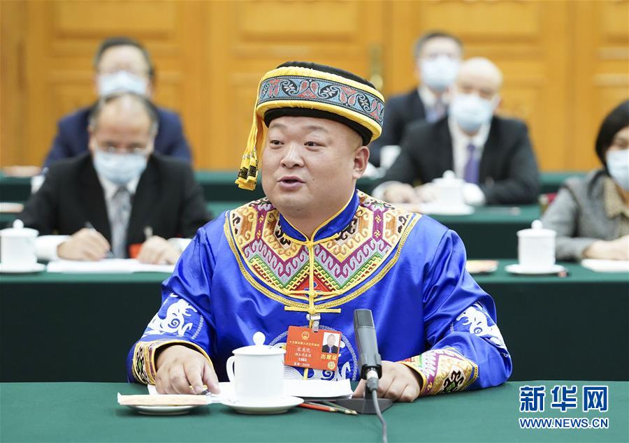 （新華全媒頭條·圖文互動(dòng)）（8）從人民中汲取磅礴力量——習(xí)近平總書(shū)記同出席2020年全國(guó)兩會(huì)人大代表、政協(xié)委員共商國(guó)是紀(jì)實(shí)