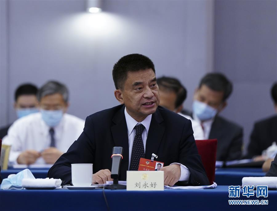（新華全媒頭條·圖文互動(dòng)）（10）從人民中汲取磅礴力量——習(xí)近平總書(shū)記同出席2020年全國(guó)兩會(huì)人大代表、政協(xié)委員共商國(guó)是紀(jì)實(shí)