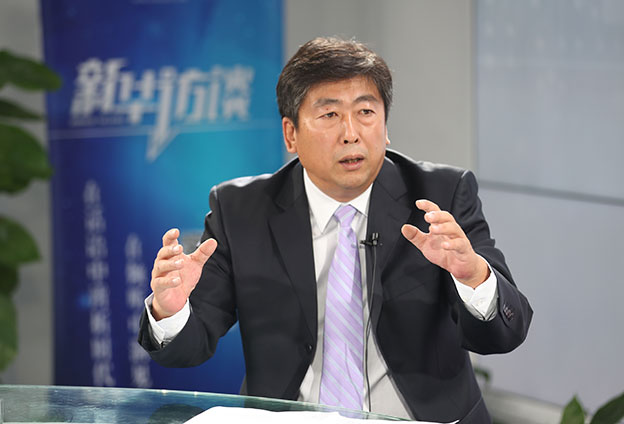 最根本的就是錢從哪里來、人往哪里去。