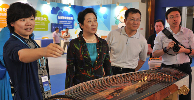 北京市市科委主任閆傲霜、副主任朱世龍檢查2015年科技周主場(chǎng)籌備工作