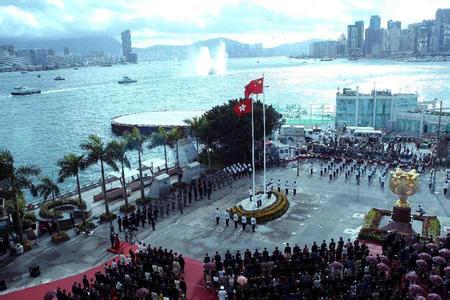 今年7月1日香港將迎來回歸祖國20周年，這是一件大事、盛事