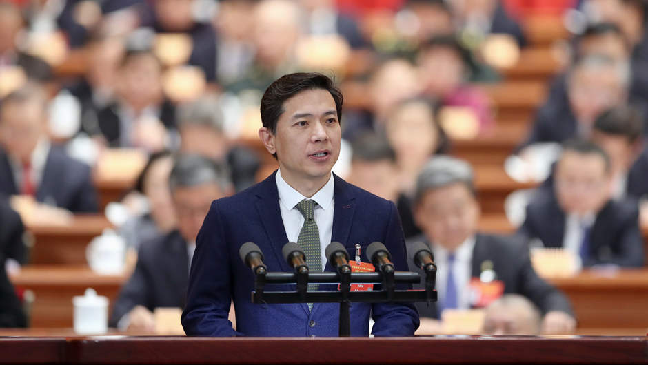 中國民間商會副會長，百度在線網(wǎng)絡(luò)技術(shù)（北京）有限公司董事長兼首席執(zhí)行官 李彥宏