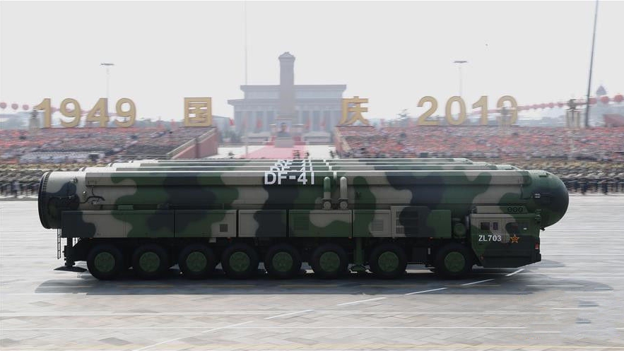 300秒回顧國(guó)慶70周年大閱兵！東風(fēng)-41、殲-20震撼亮相