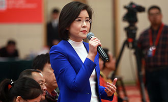 中央電視臺、中國國際電視臺記者提問