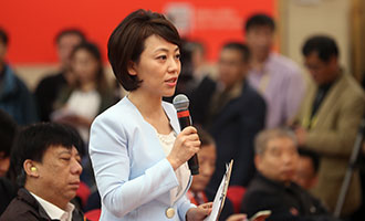 中央電視臺、中國國際電視臺記者提問
