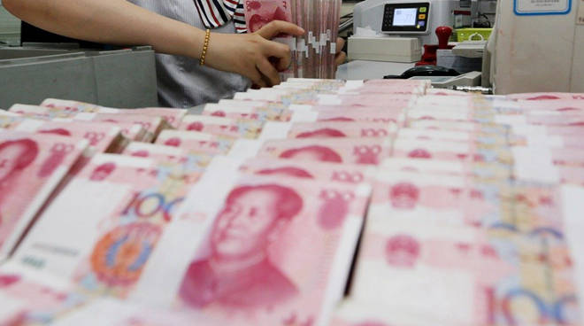 人民幣為何暴跌？對老百姓生活到底有何影響？