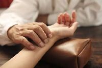 【健康解碼】中醫(yī)藥如何治療股骨頭壞死？