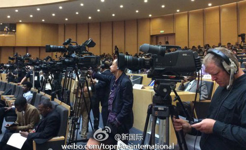 李克強(qiáng)即將在非盟總部發(fā)表演講，請(qǐng)柬“一柬難求”。圖片來源：“新國(guó)際”微博。