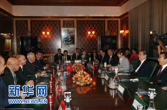 11月3日，中國全國政協(xié)主席俞正聲在拉巴特與摩洛哥參議長比亞迪拉進行會談。 新華社記者 劉衛(wèi)兵 攝