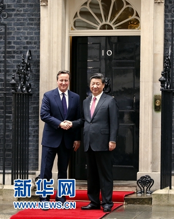 10月21日，國家主席習(xí)近平在倫敦唐寧街首相府同英國首相卡梅倫舉行會談。 新華社記者 鞠鵬 攝 