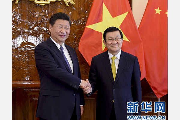 11月6日，中共中央總書記、國家主席習(xí)近平在河內(nèi)同越南國家主席張晉創(chuàng)舉行會(huì)談。 新華社記者李學(xué)仁攝