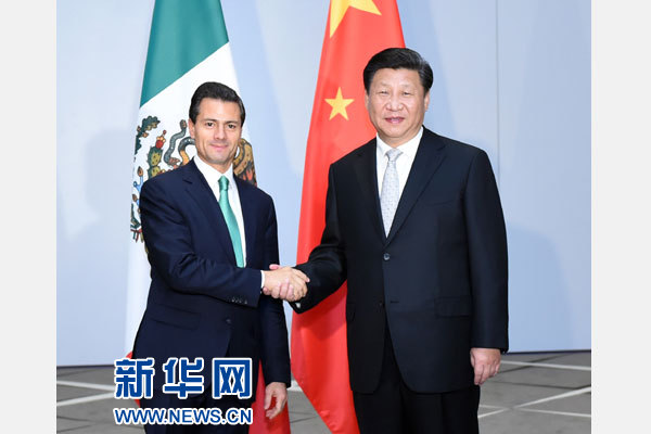 11月16日，國家主席習(xí)近平在土耳其安塔利亞會見墨西哥總統(tǒng)培尼亞。 新華社記者張鐸攝