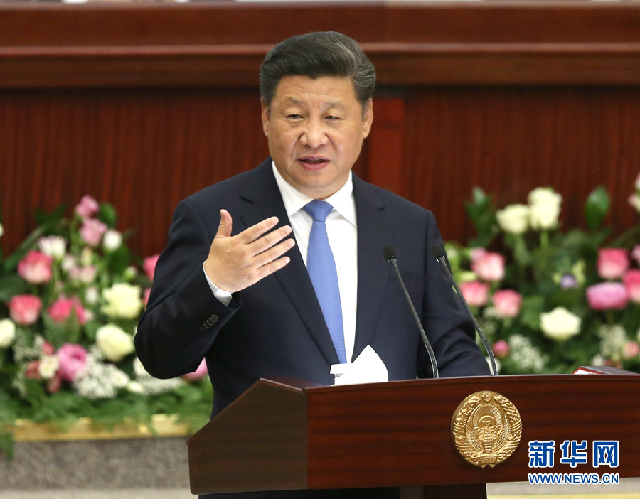 6月22日，國(guó)家主席習(xí)近平在塔什干烏茲別克斯坦最高會(huì)議立法院發(fā)表題為《攜手共創(chuàng)絲綢之路新輝煌》的重要演講。 新華社記者馬占成攝