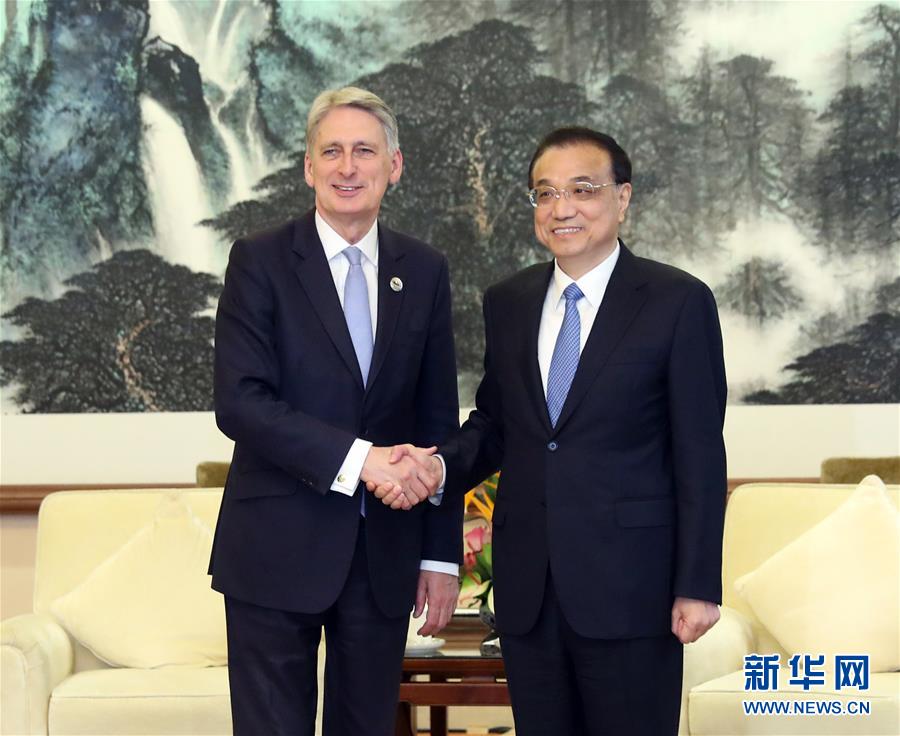 （時政）李克強會見英國首相特別代表、財政大臣哈蒙德