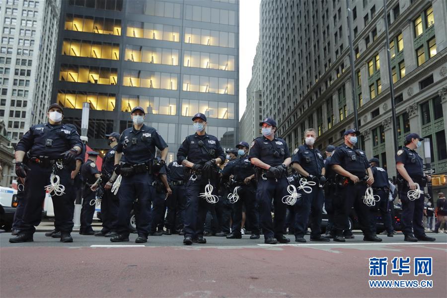 （國際）（5）美國警察執(zhí)法動作不當致一名非裔男子死亡 引發(fā)大規(guī)?？棺h